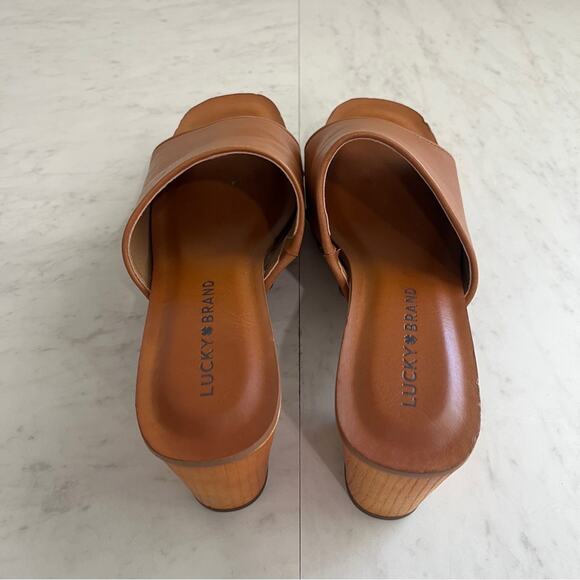 Lucky Brand Fineena Leather Heel - Picture 4 of 11